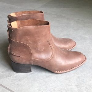 Ugg Brown Ankle Booties Size 8.5